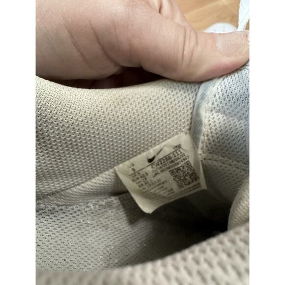 Size 9 - Nike Air Force 1 '07 Low Triple White - Picture 7 of 7